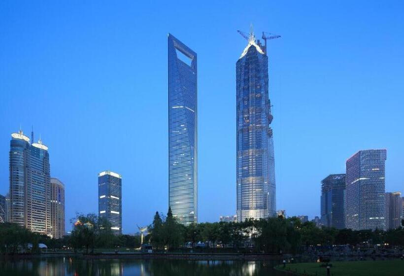 Ji Hotel Shanghai Lujiazui World Plaza