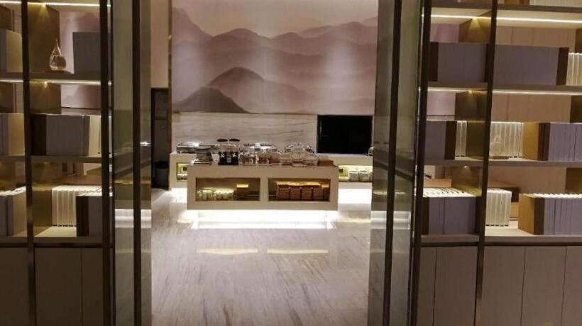 Ji Hotel Yantai Penglai Zhonglou Dong Road