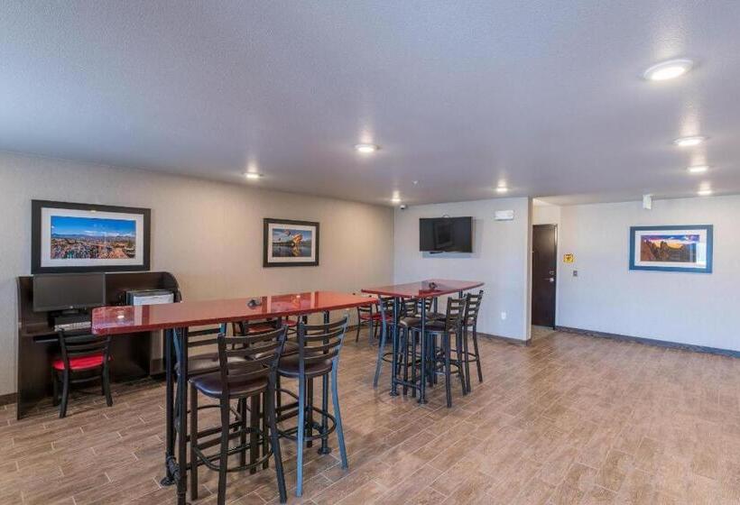 My Place Hotel Colorado Springs