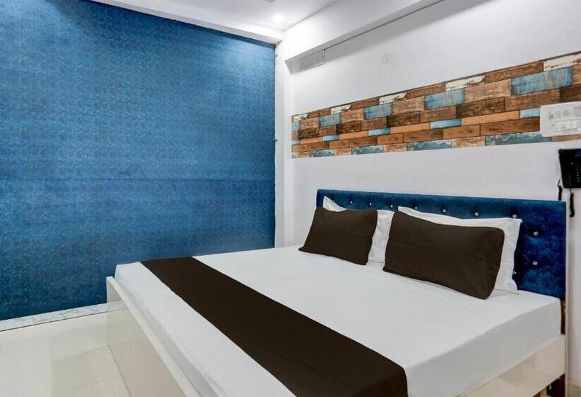 Oyo Flagship Hotel Om Shree