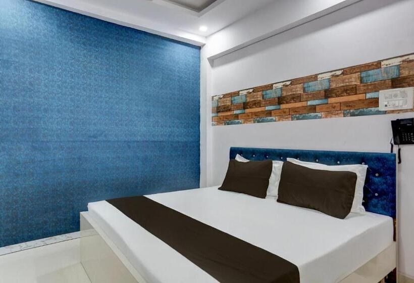 Oyo Flagship Hotel Om Shree