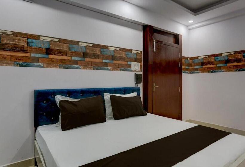 Oyo Flagship Hotel Om Shree