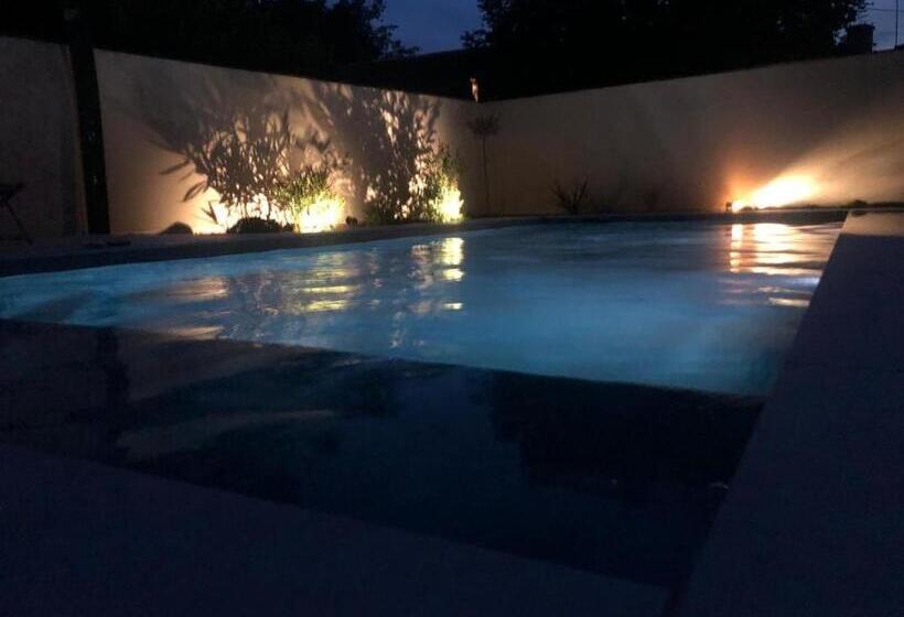 פנסיון Beautiful Family Home