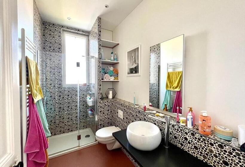 פנסיון Beautiful Family Home