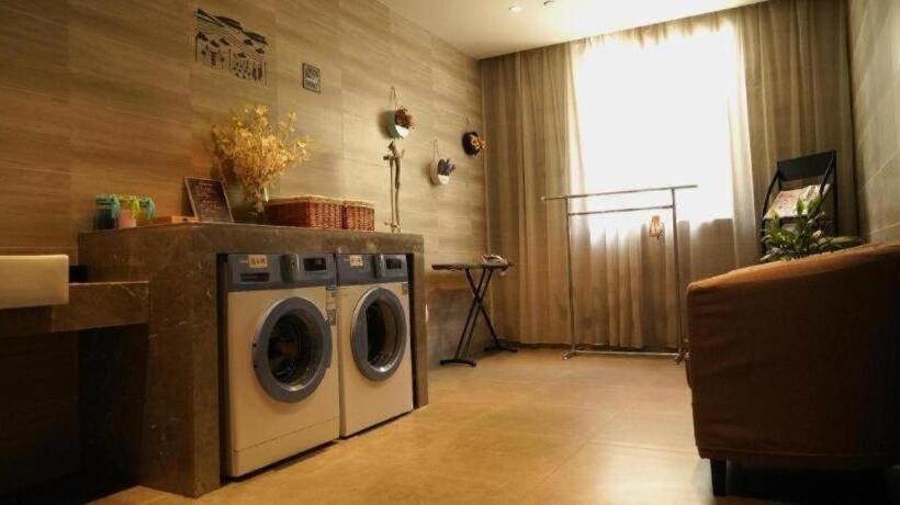 Starway Hotel Jinzhong Yunhua West Street