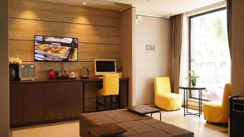 Starway Hotel Jinzhong Yunhua West Street