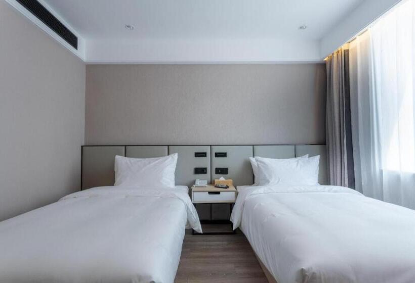 Starway Hotel Lanzhou West Passenger Station North Square