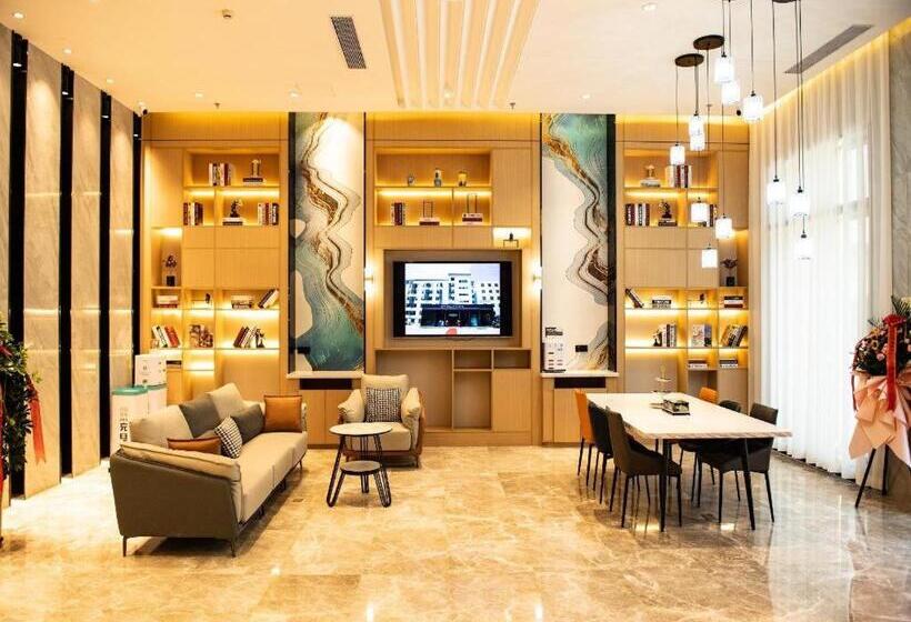 Starway Hotel Lanzhou West Passenger Station North Square