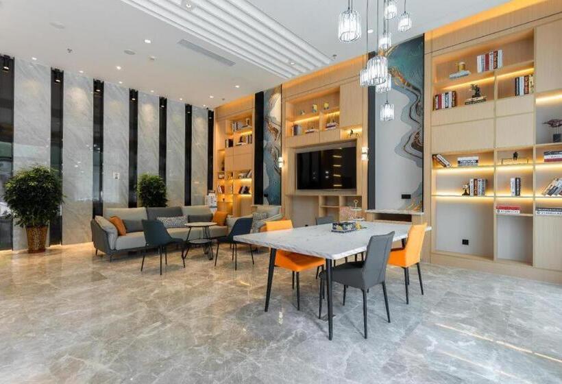 Starway Hotel Lanzhou West Passenger Station North Square