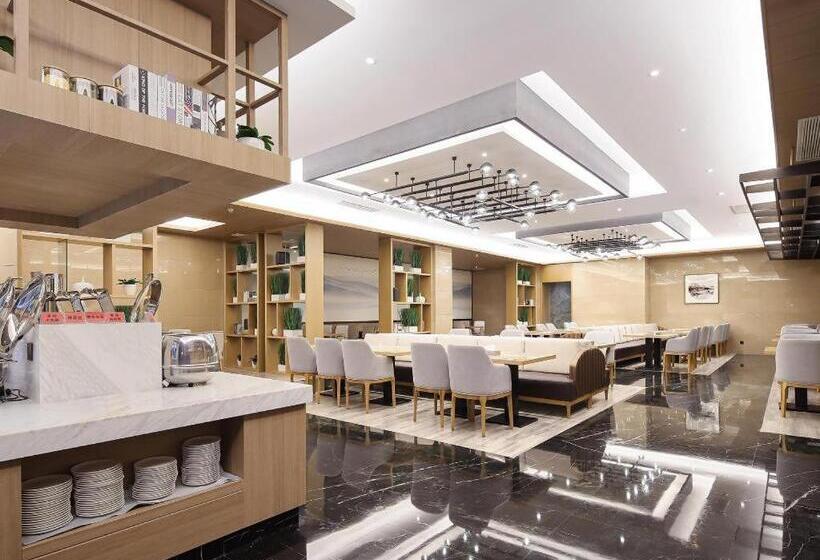 Starway Hotel Liuhe Xiongzhou East Road