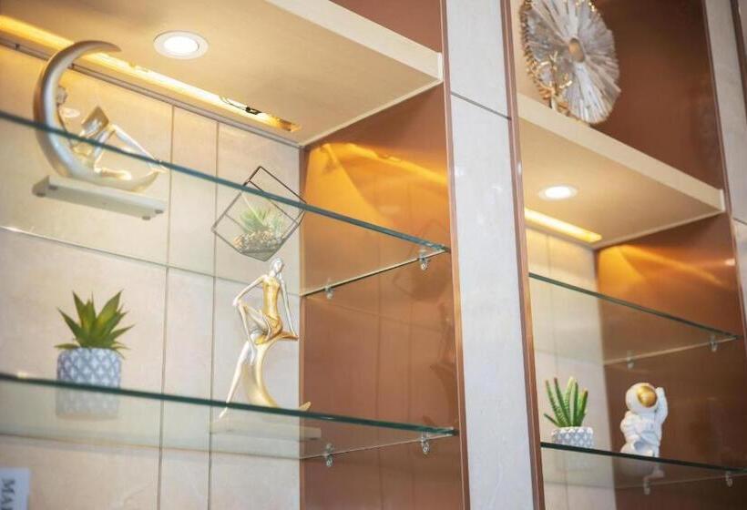 Starway Hotel Nanjing Jiaoyuan Metro Station