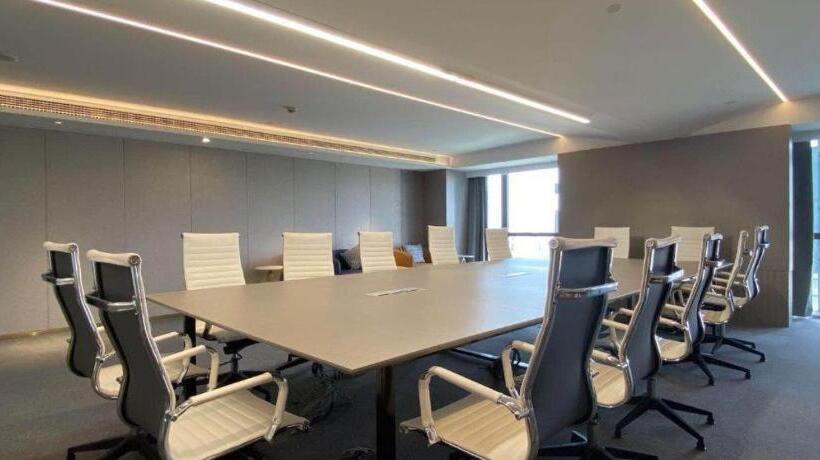 Starway Hotel Ningbo Impression City