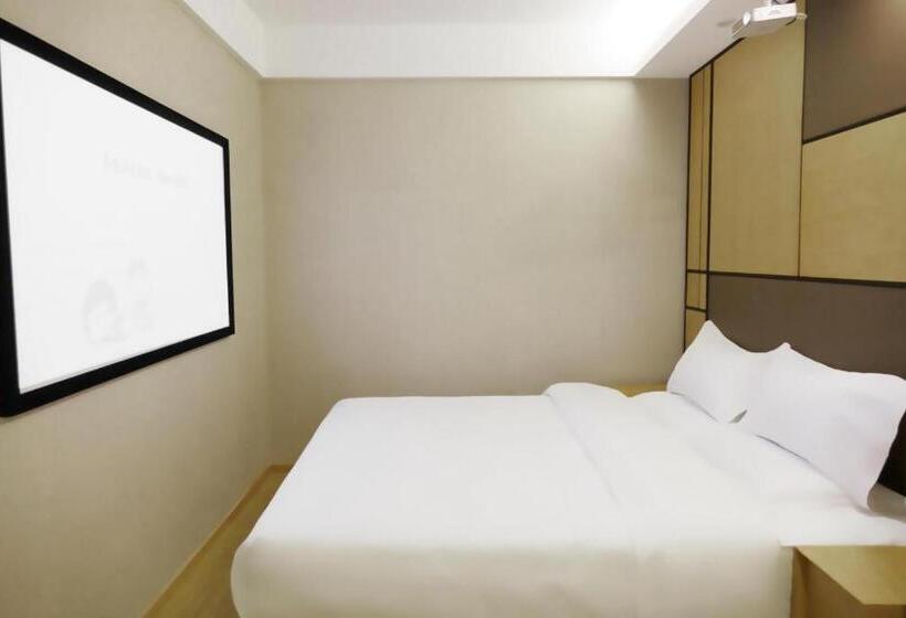 Starway Hotel Taiyuan Hongdenglong Stadium