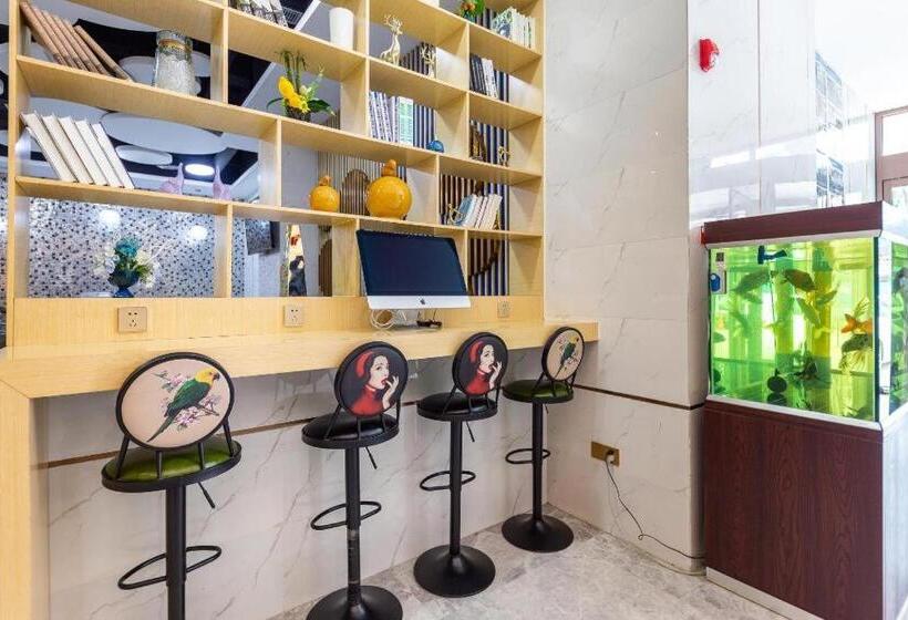 Starway Hotel Xining Chengbei Wanda Plaza