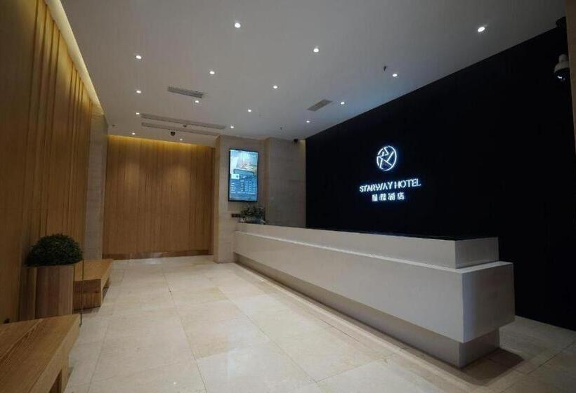 Starway Hotel Yibin Laiyin