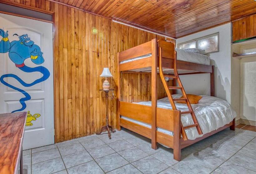 مبيت وإفطار Arenal Chill Inn