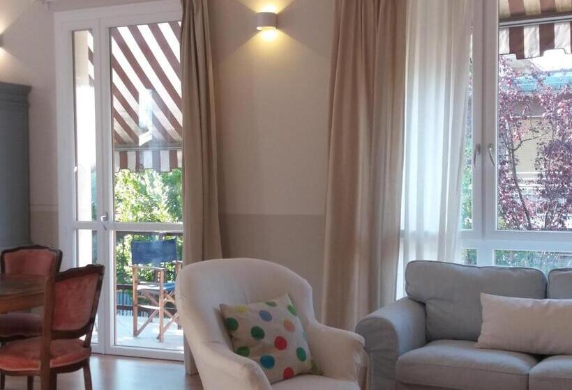 צימר Camere Private Con Living E Cucina