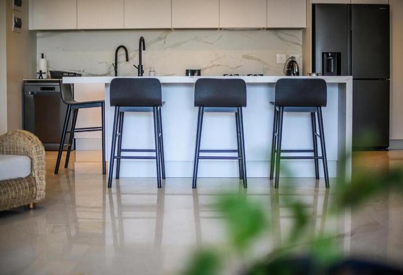 ベッドアンドブレックファースト Luxury On The Beach