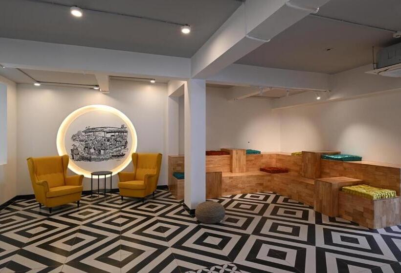 Bedzzz Xclusiv Morjim, Goa By Leisure Hotels