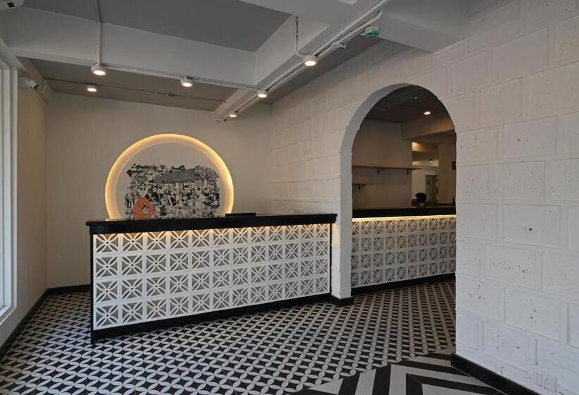 Bedzzz Xclusiv Morjim, Goa By Leisure Hotels