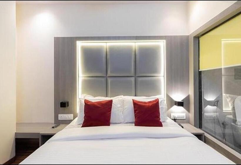 هتل Fabexpress Green House