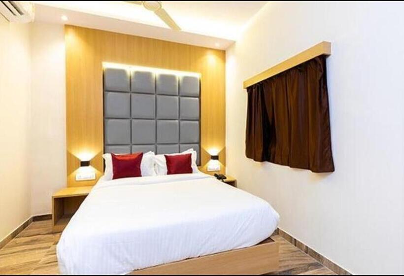 هتل Fabexpress Green House