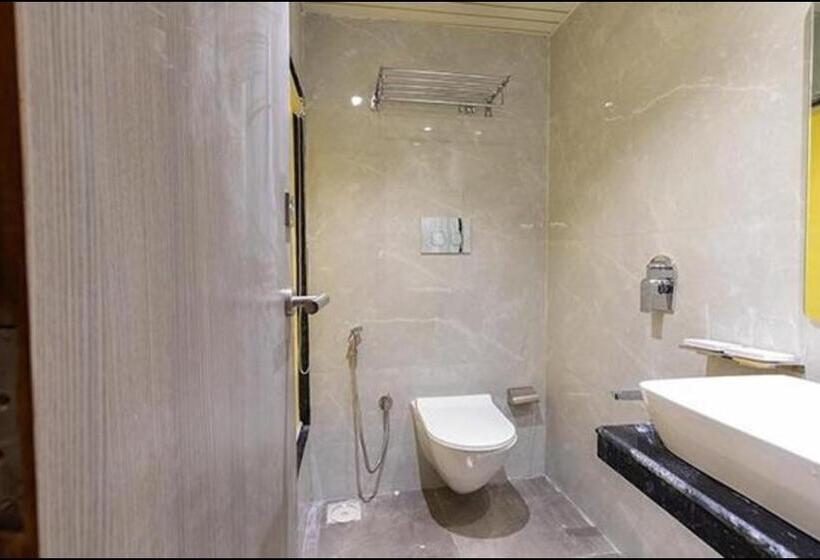 هتل Fabexpress Green House