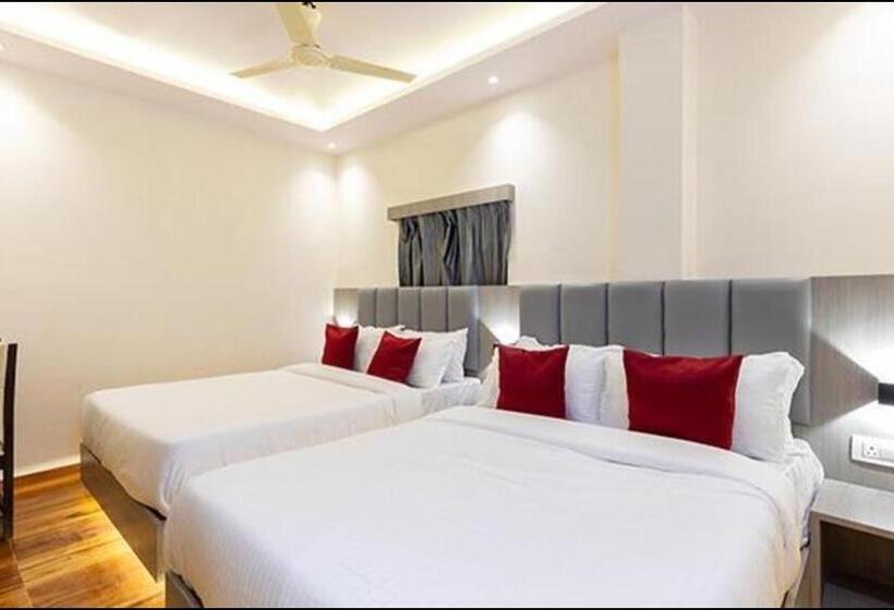 هتل Fabexpress Green House