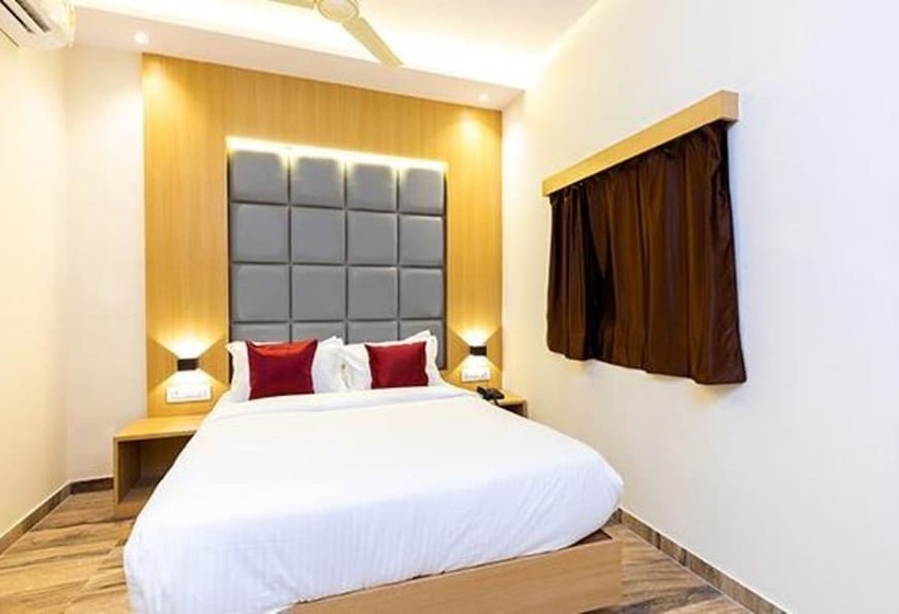 هتل Fabexpress Green House