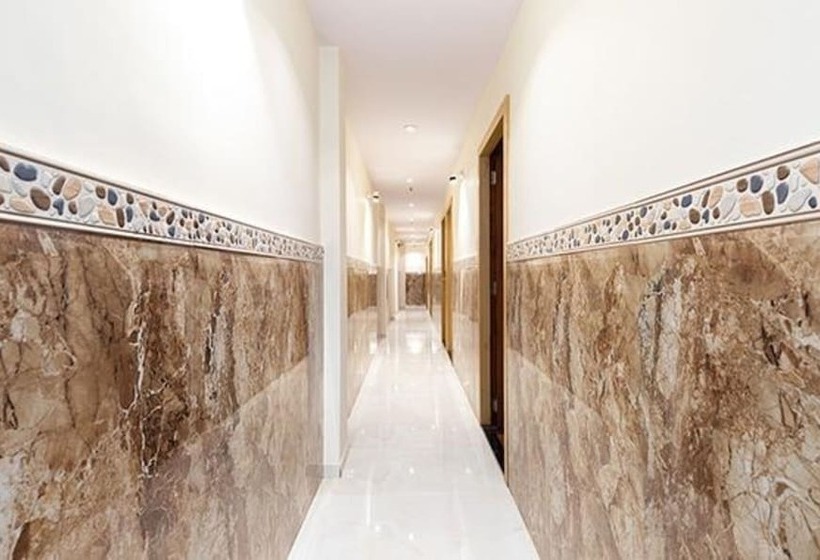 هتل Fabexpress Green House