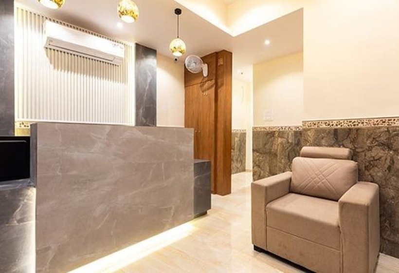 هتل Fabexpress Green House