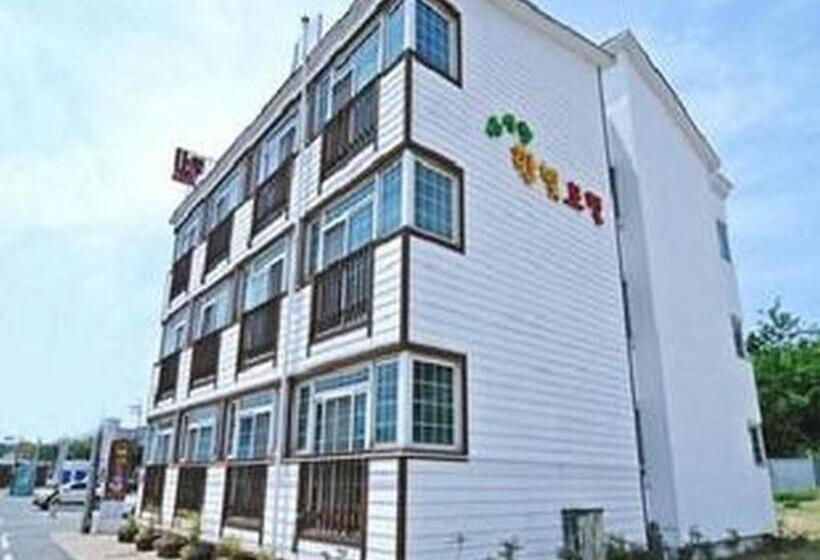 Hanbit Pension & Motel
