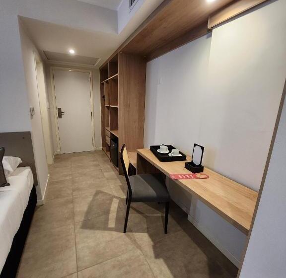 هتل Amerian Rio Cuarto Apart & Suites