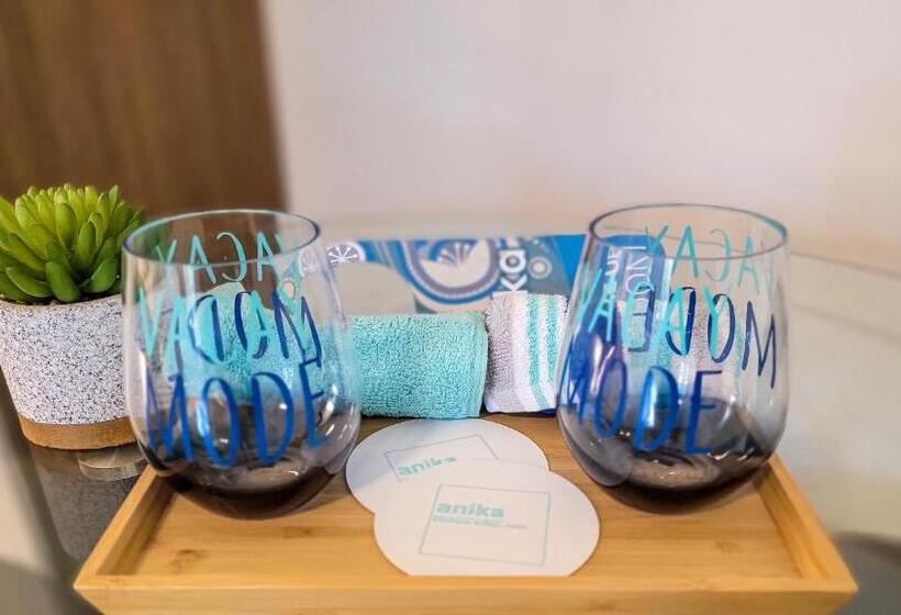 Отель Anika Boutique Suites