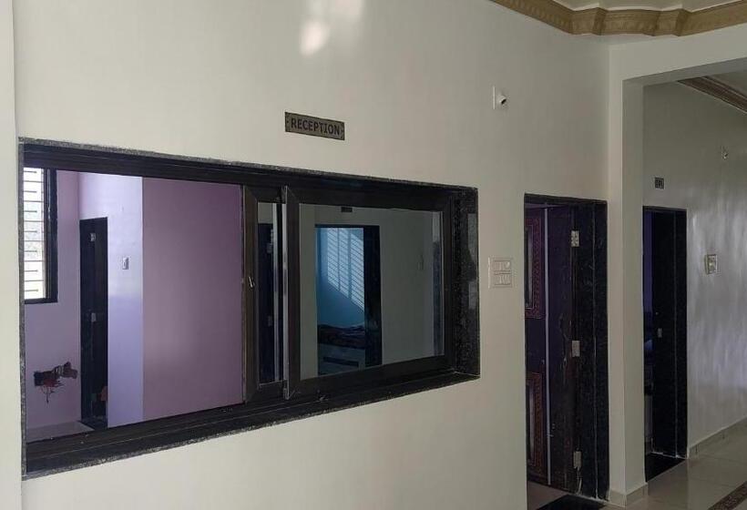 בית מלון כפרי Arjun Palace