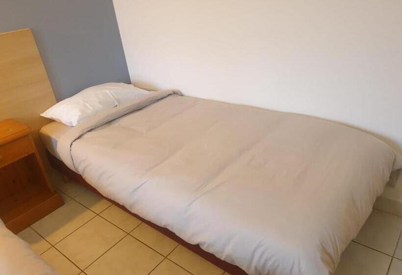 ホテル Auberge Du Couesnon