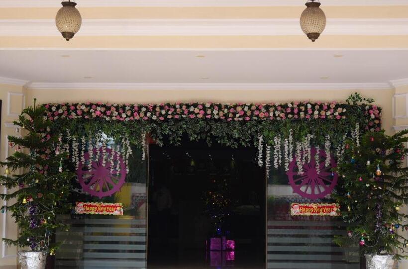 酒店 Bishnu Palace