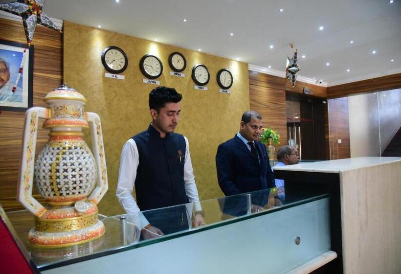 酒店 Bishnu Palace