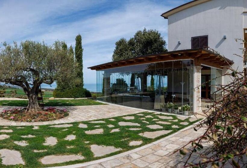 Отель Colle Degli Ulivi Green Resort