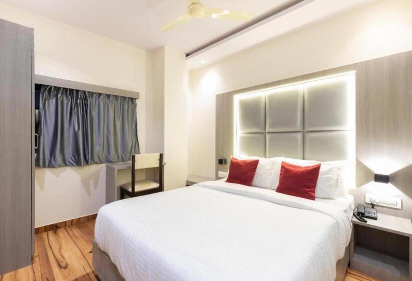 هتل Fabexpress Green House