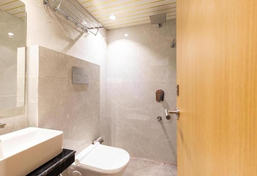 هتل Fabexpress Green House