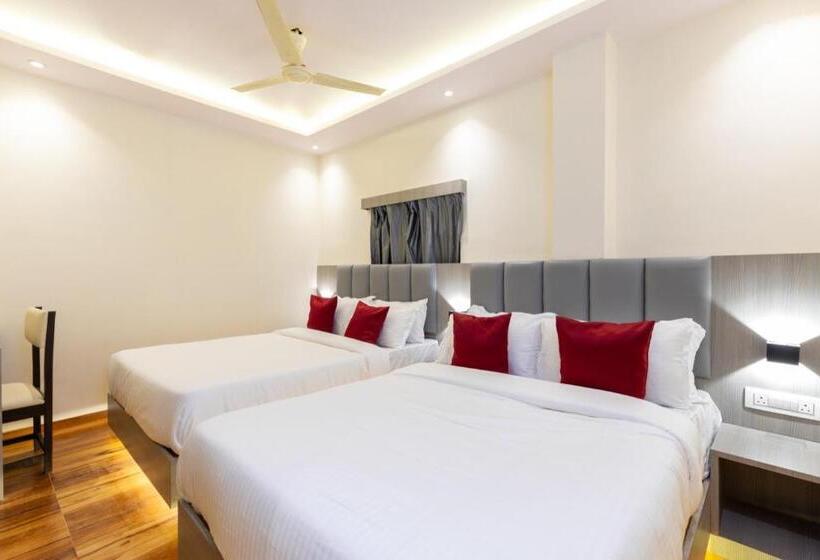 هتل Fabexpress Green House