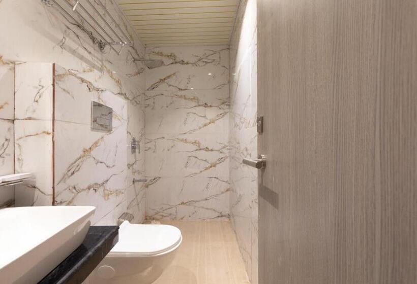 هتل Fabexpress Green House