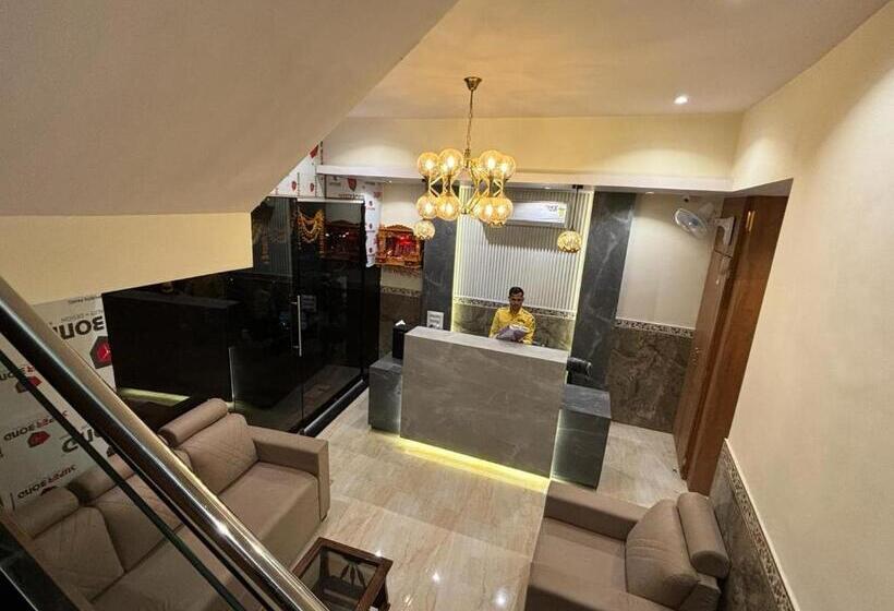 هتل Fabexpress Green House