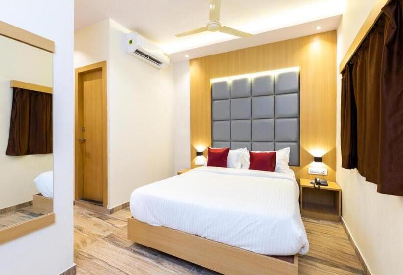 هتل Fabexpress Green House