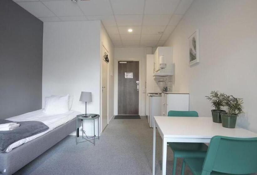 ホテル Forenom Hostel Gothenburg Säve