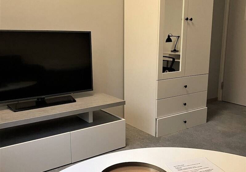 ホテル Forenom Hostel Gothenburg Säve