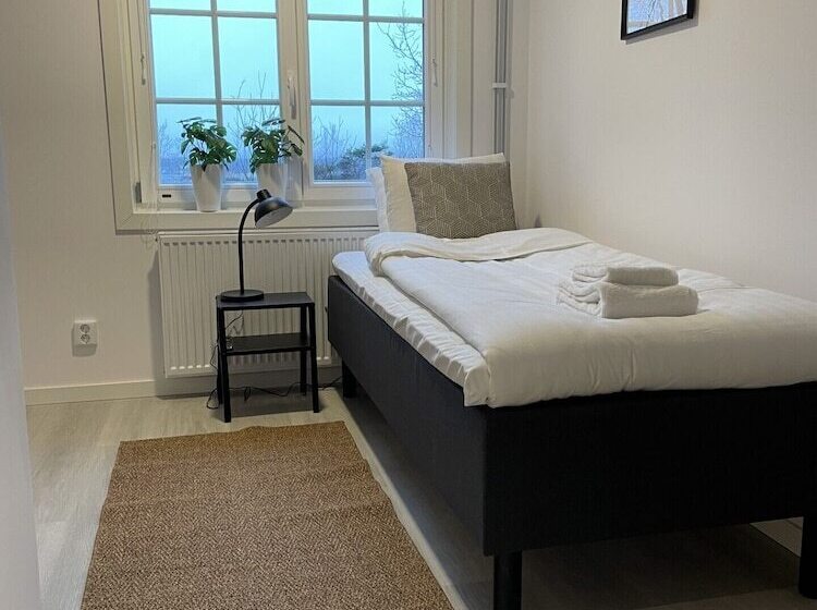 ホテル Forenom Hostel Gothenburg Säve