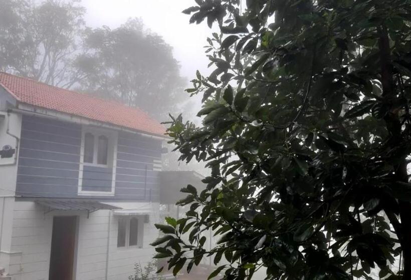 Отель Jacaranda Resorts