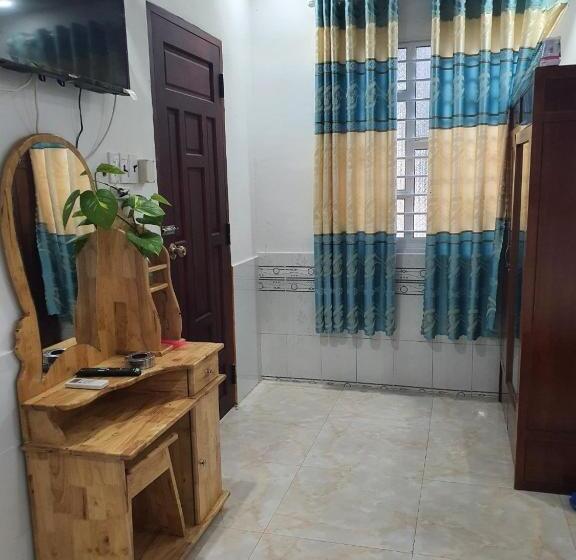 هتل Khách Sạn Trường Thịnh